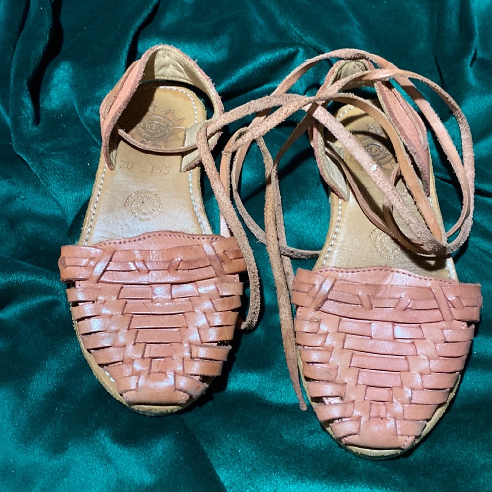 Trova tie around ankle